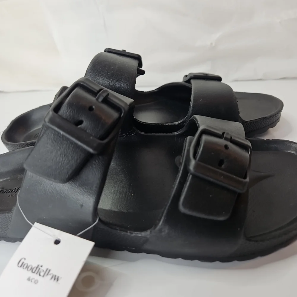 Goodfellow Men's Sandals Casual  Foam Slip On Black Buckle Strap Size 8